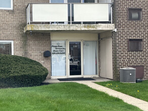 1001 Kings Hwy N, Cherry Hill, NJ for lease Building Photo- Image 1 of 10