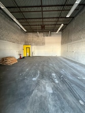 1634 SE Village Green Dr, Port Saint Lucie, FL for lease Interior Photo- Image 1 of 4