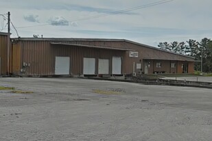 167 Industrial Park Cir, Livingston TN - Drive Through Restaurant