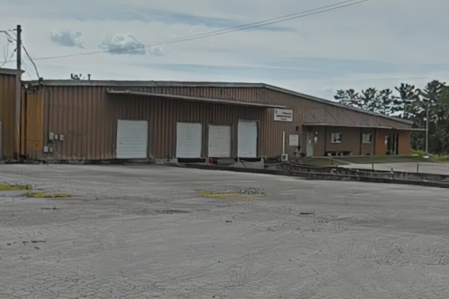 167 Industrial Park Cir, Livingston, TN for lease - Primary Photo - Image 1 of 5