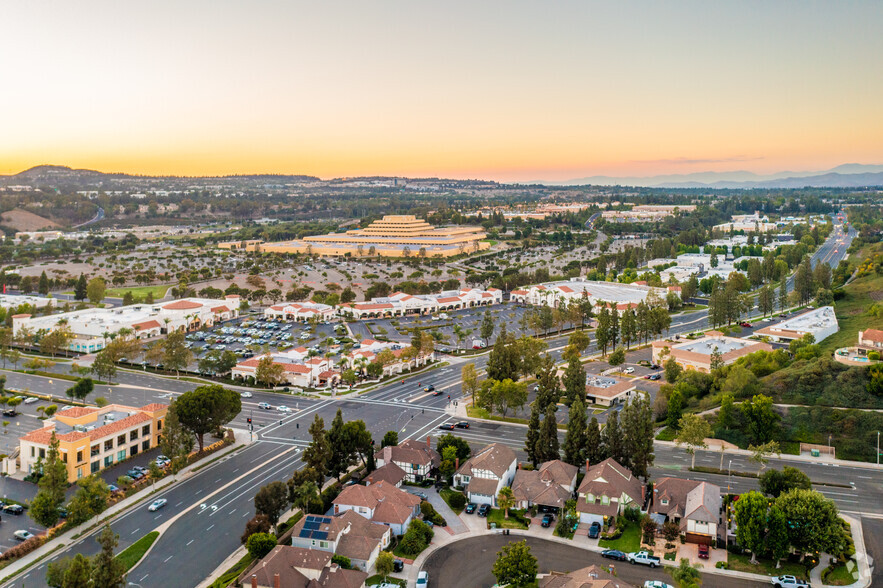 27932 La Paz Rd, Laguna Niguel, CA for lease - Building Photo - Image 3 of 3