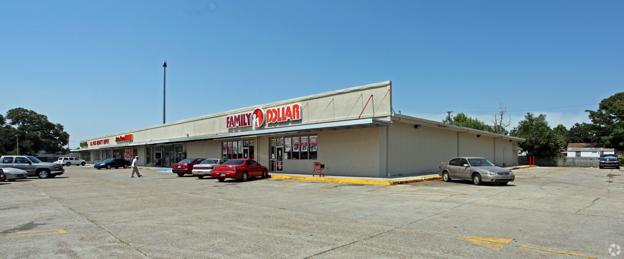 4800-4854 General Meyer Ave, New Orleans, LA for lease Primary Photo- Image 1 of 8