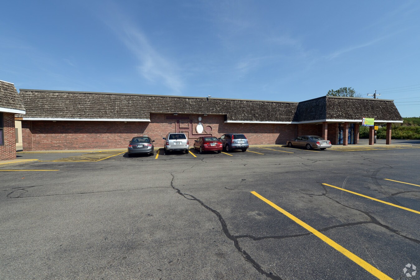 1463 Atwood Ave, Johnston, RI 02919