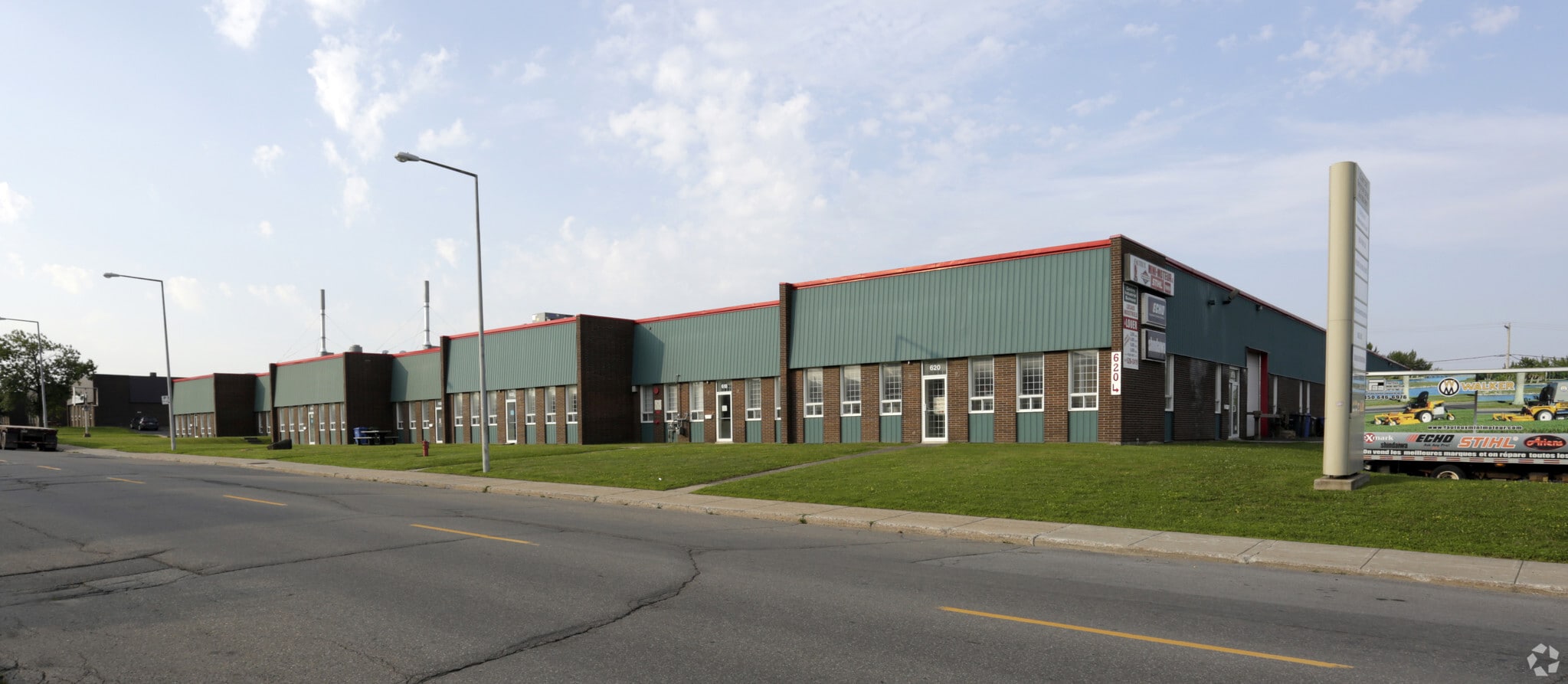 610-638 Boul Guimond, Longueuil, QC for lease Primary Photo- Image 1 of 3