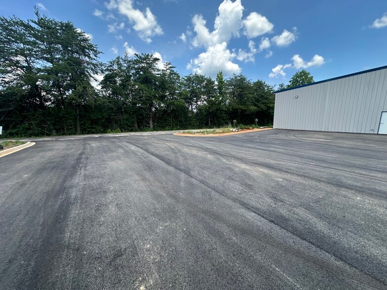 130 Farrs Rd, Easley, SC for lease - Building Photo - Image 2 of 13