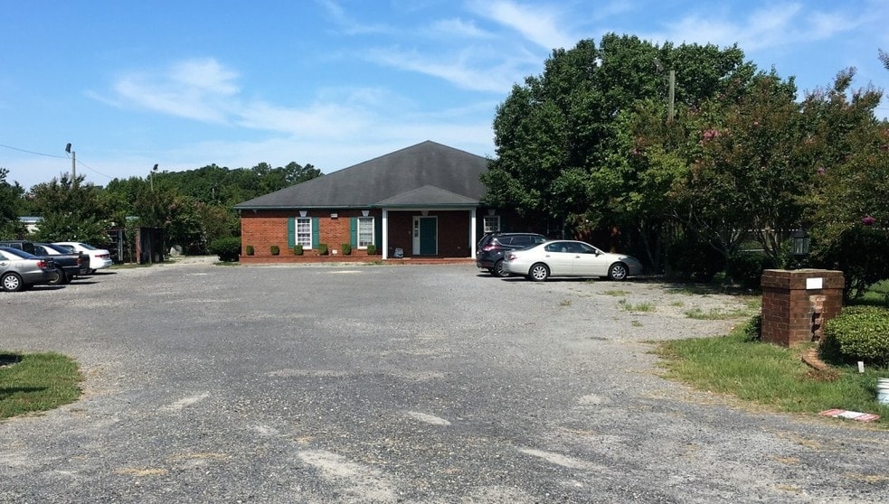 3116 N Sally Hill Rd, Timmonsville, SC 29161 Office for Lease