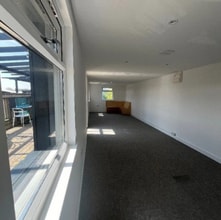 Treloggan Rd, Newquay for lease Interior Photo- Image 2 of 2