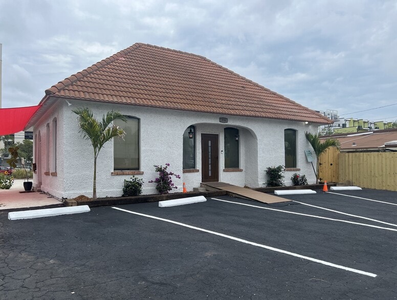 856 2nd Ave N, Saint Petersburg, FL for sale - Building Photo - Image 1 of 8