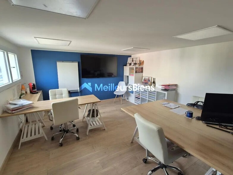 Flex in Bompas for sale - Interior Photo - Image 3 of 5