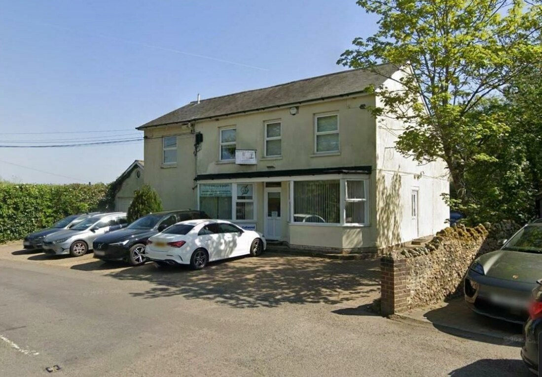 4 Tongham Rd, Farnham for lease Building Photo- Image 1 of 3