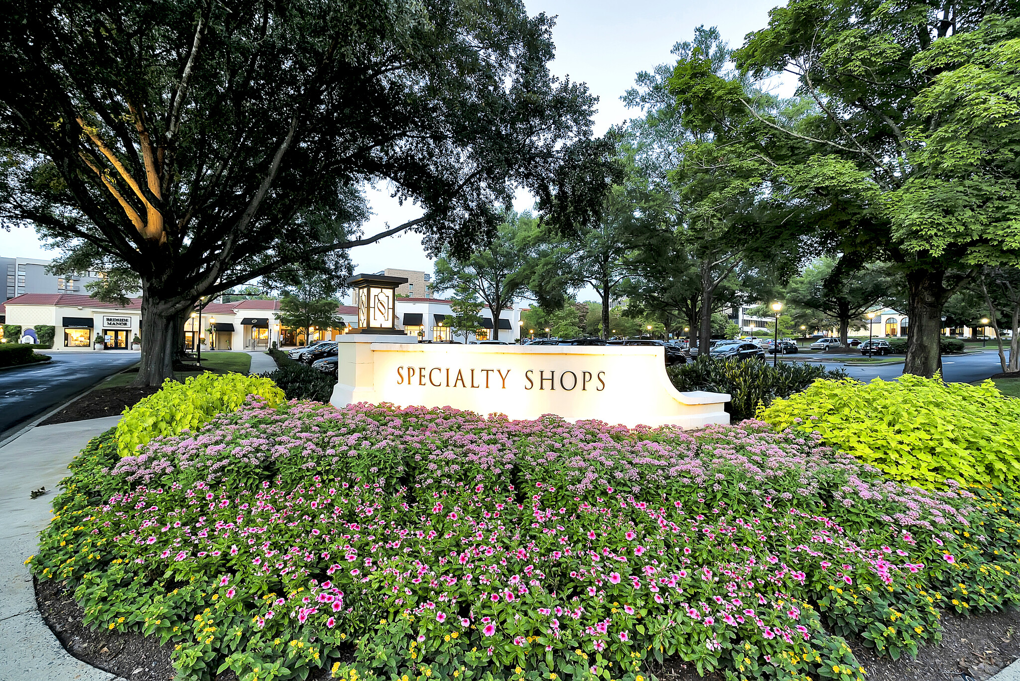 6401 Carnegie Blvd, Charlotte, NC for lease Building Photo- Image 1 of 7