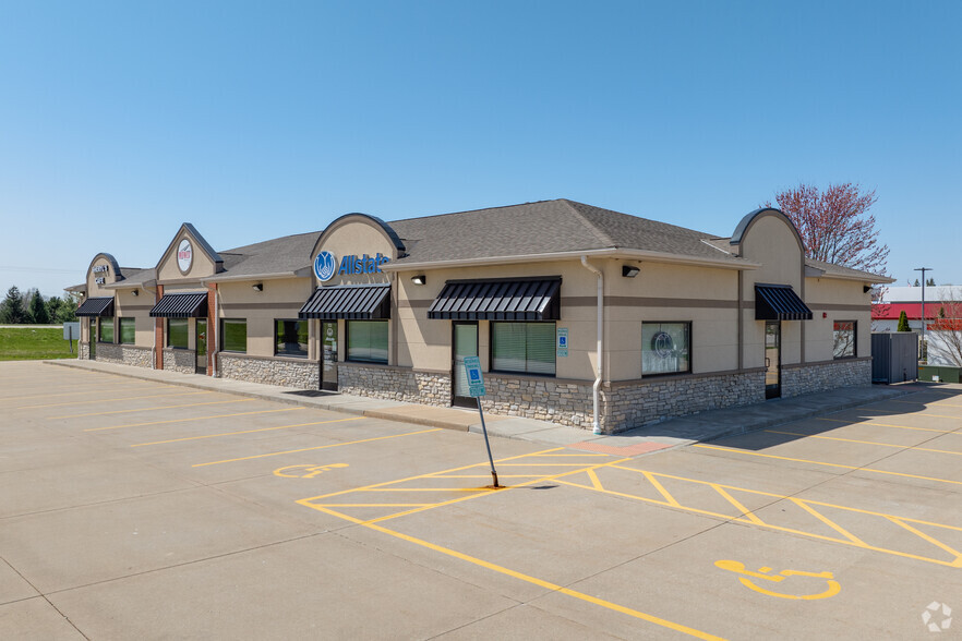 109-111 Eastgate Dr, Washington, IL for lease - Building Photo - Image 2 of 13