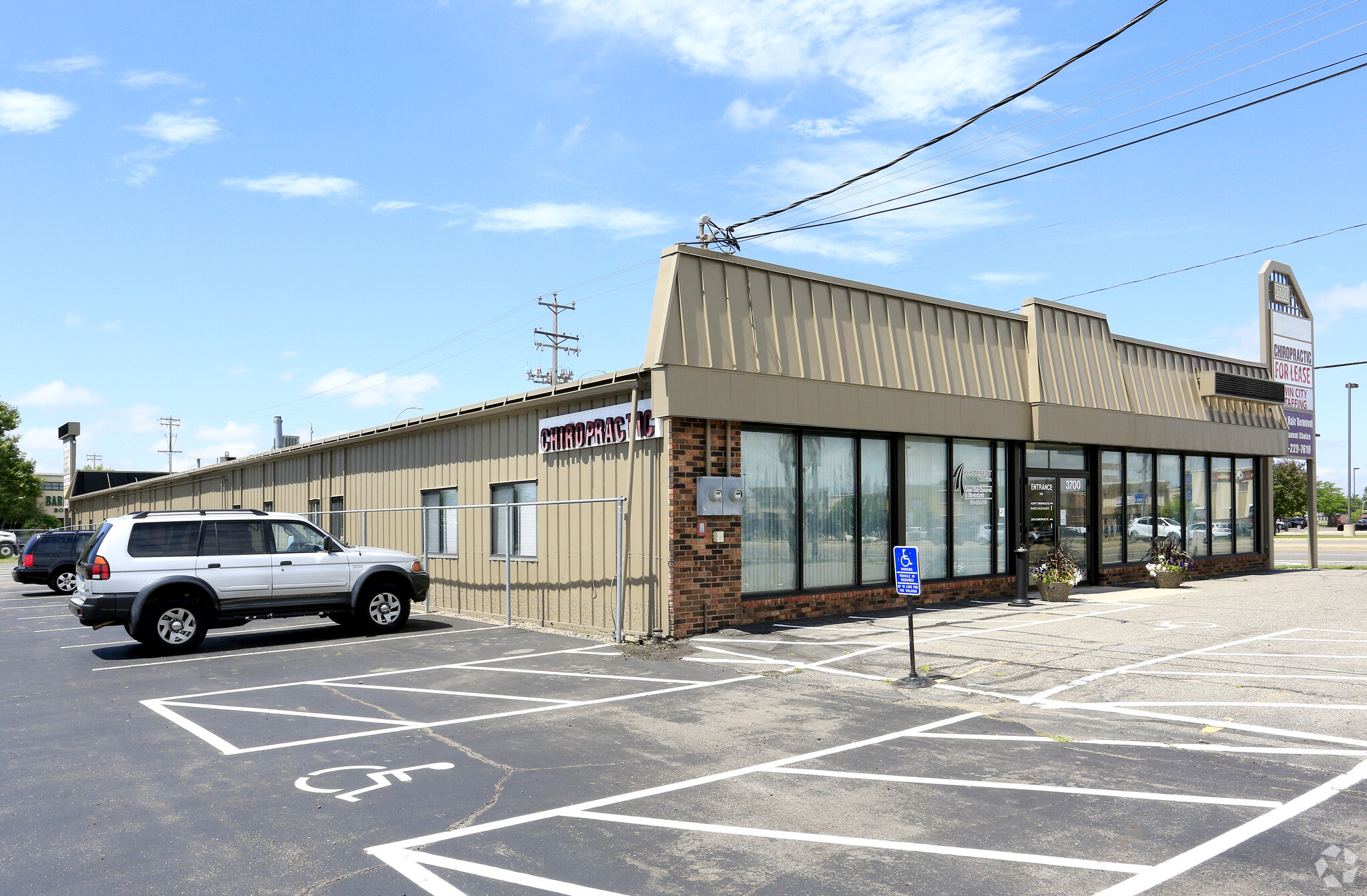 3700 W Division St, Saint Cloud, MN for lease Primary Photo- Image 1 of 2