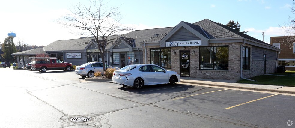 1100-1116 N Main St, West Bend, WI for sale - Primary Photo - Image 1 of 1