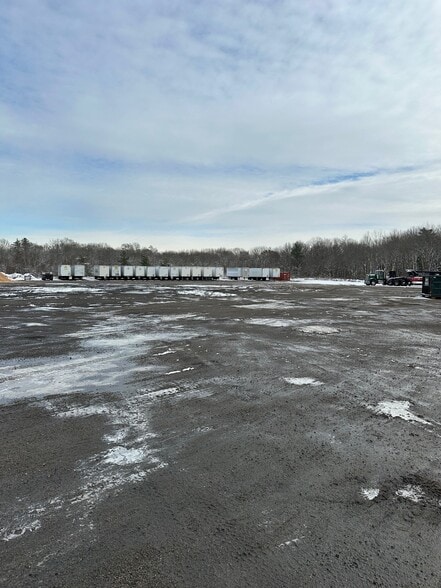 944 Adams St, Abington, MA for lease - Primary Photo - Image 1 of 10