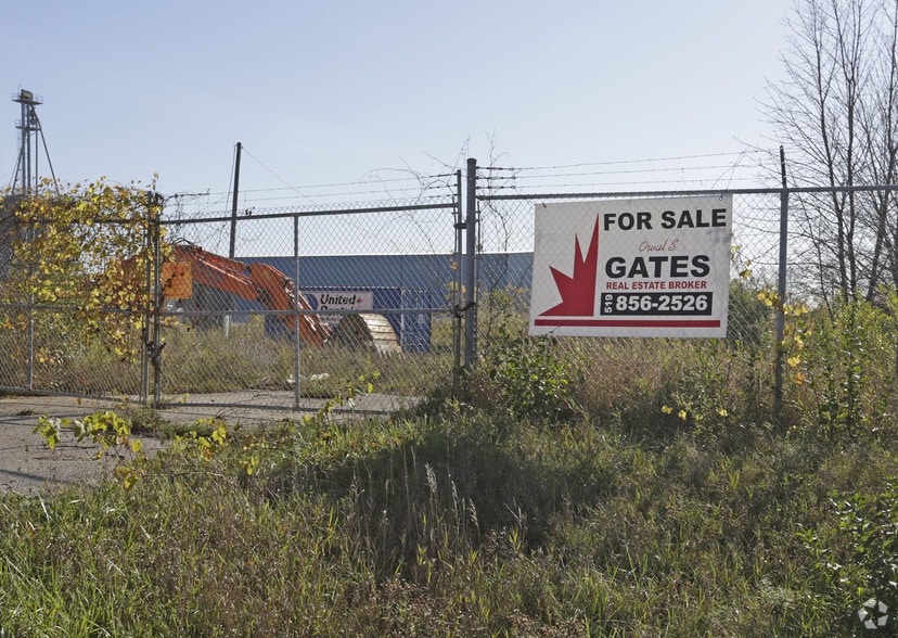 54 Campbell Rd, Guelph, ON for lease - Building Photo - Image 2 of 5