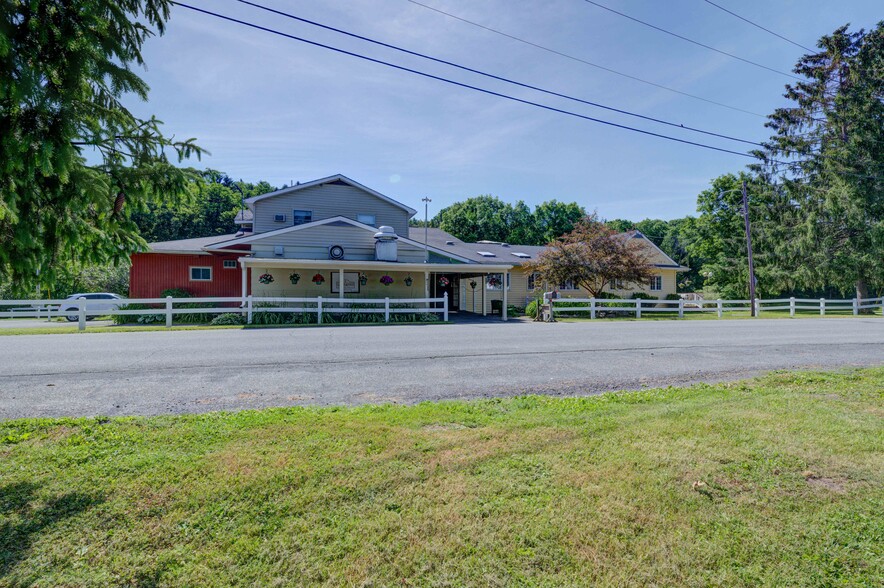 160 Creamery Rd, Greenville, NY for sale - Building Photo - Image 1 of 48