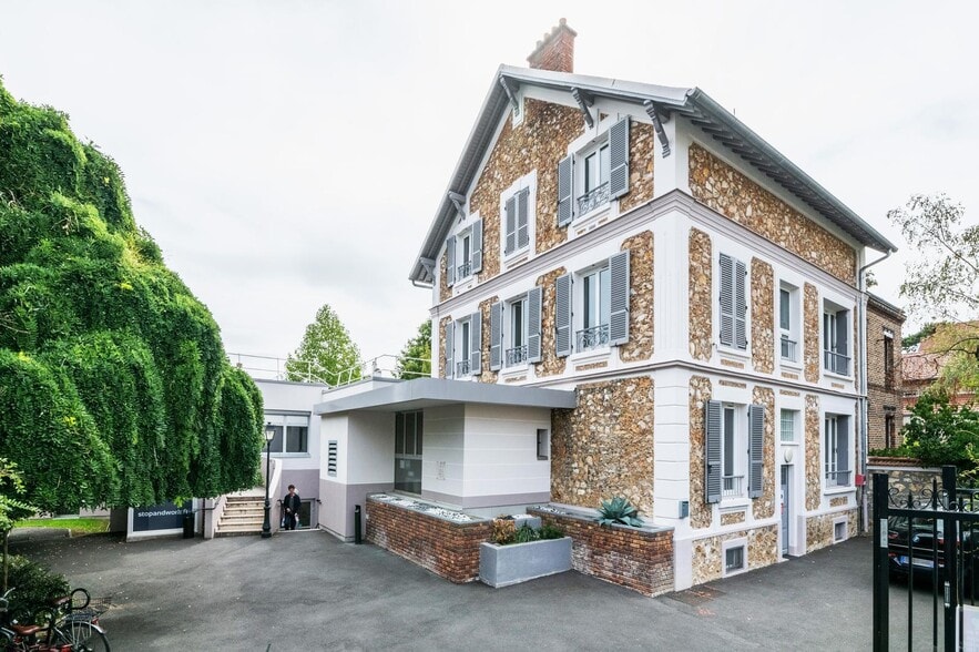 7 Rue Le Bouvier, Bourg-la-Reine for lease - Building Photo - Image 3 of 17