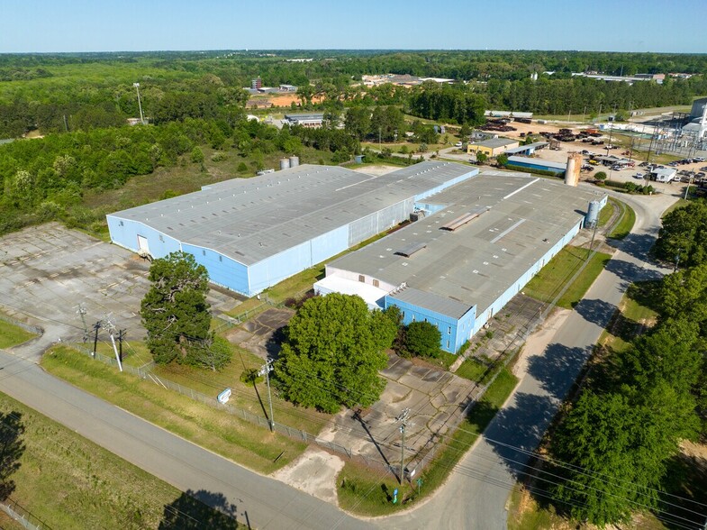 200 Industrial Park Blvd, Warner Robins, GA for sale - Aerial - Image 1 of 1