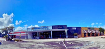 Crossroads Plaza - Pub