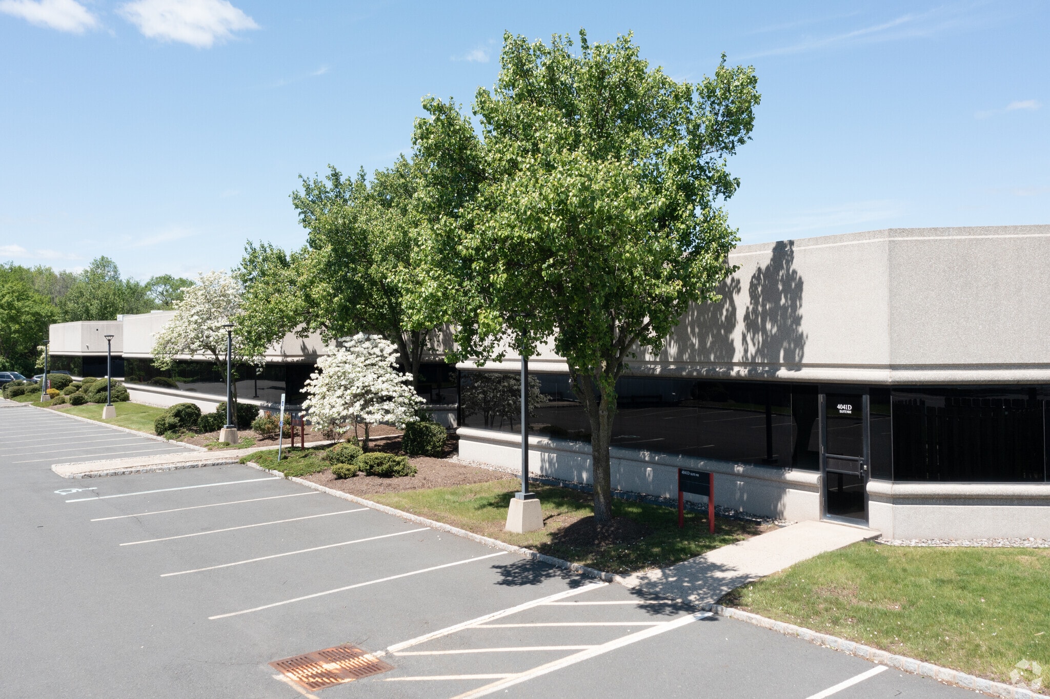 4041 Hadley Rd, South Plainfield, NJ for lease Building Photo- Image 1 of 8