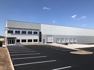 More details for 80 Executive Ave, Edison, NJ - Industrial for Lease