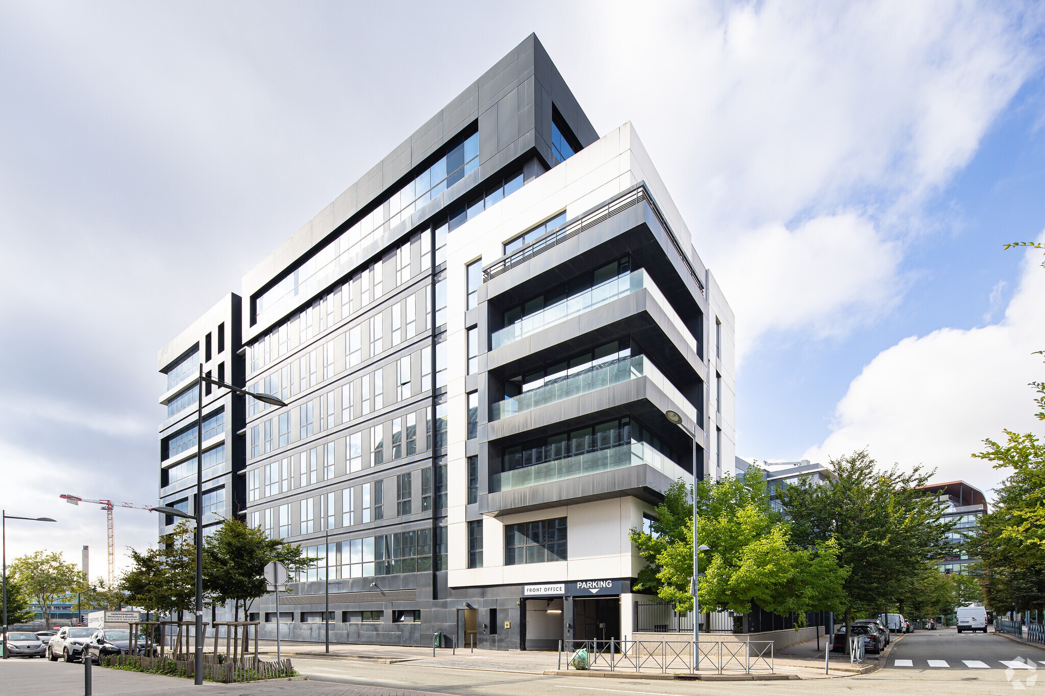 12-16 Rue Sarah Bernhardt, Asnières-sur-Seine for lease Primary Photo- Image 1 of 3