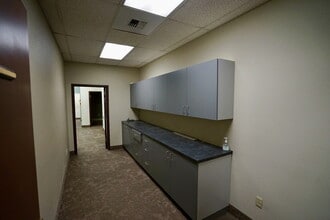 105 S 6th St, Sunnyside, WA for lease Building Photo- Image 2 of 11