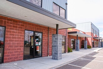 1950 SW Badger St, Redmond, OR for lease Interior Photo- Image 1 of 5