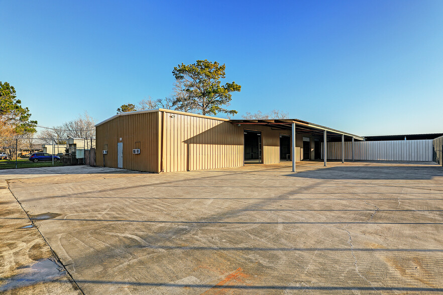 14024 Susie Ln, Alvin, TX for sale - Building Photo - Image 1 of 1