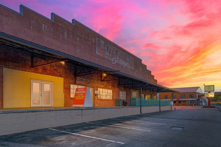 1214 College St, Clarksville, TN for lease - Building Photo - Image 3 of 47