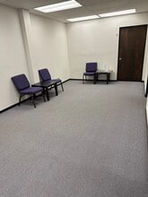 540-550 W Frontage Rd, Northfield, IL for lease Building Photo- Image 2 of 2