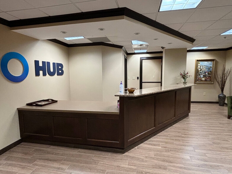 90-100 Central St, Holliston, MA for lease - Interior Photo - Image 2 of 29