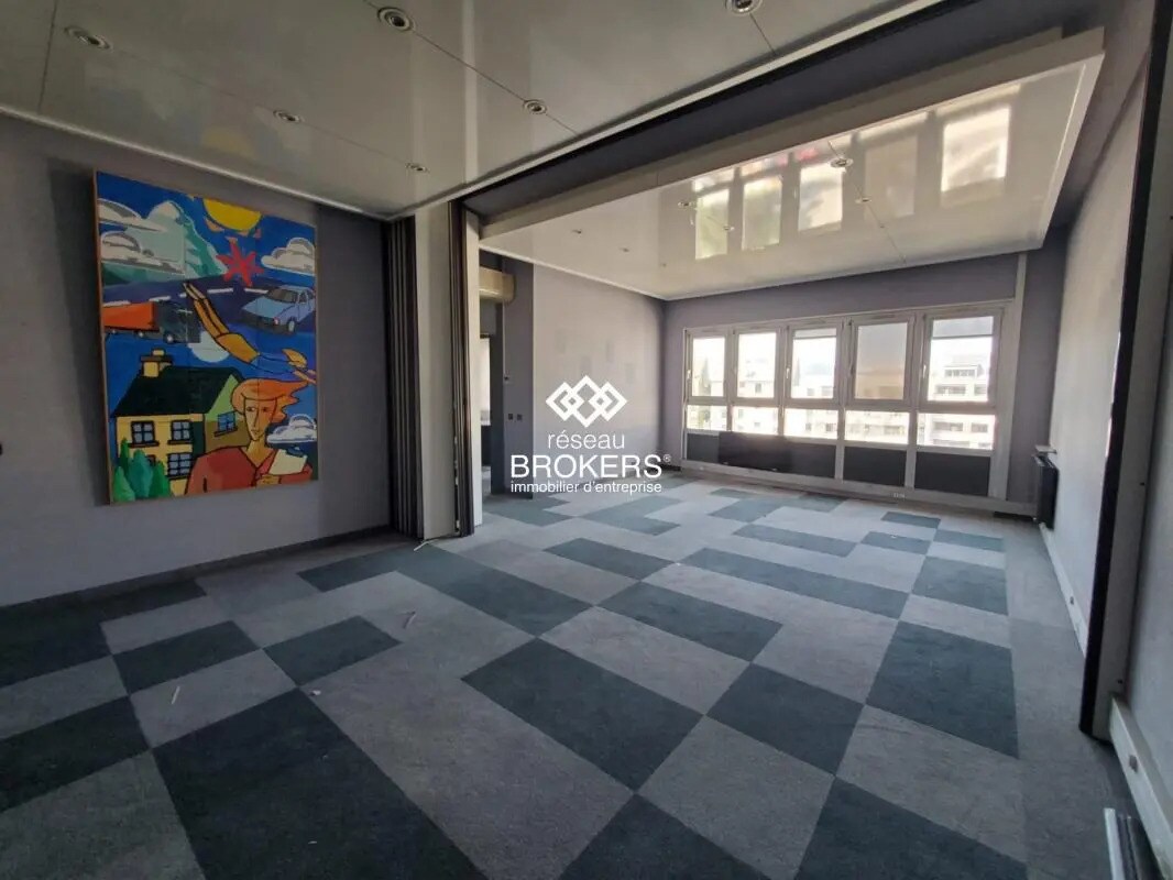 Office in Annecy for sale Interior Photo- Image 1 of 6