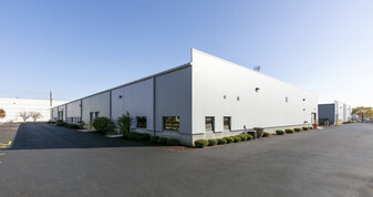 900 Paramount Pky, Batavia IL - Warehouse