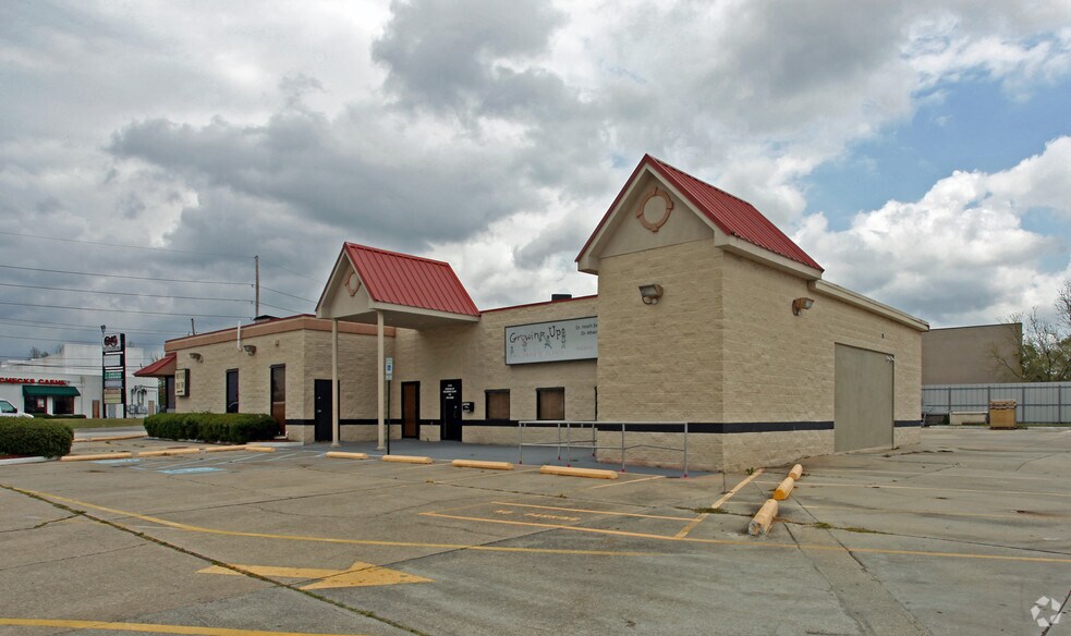 145 Lapalco Blvd, Gretna, LA for sale - Primary Photo - Image 1 of 1