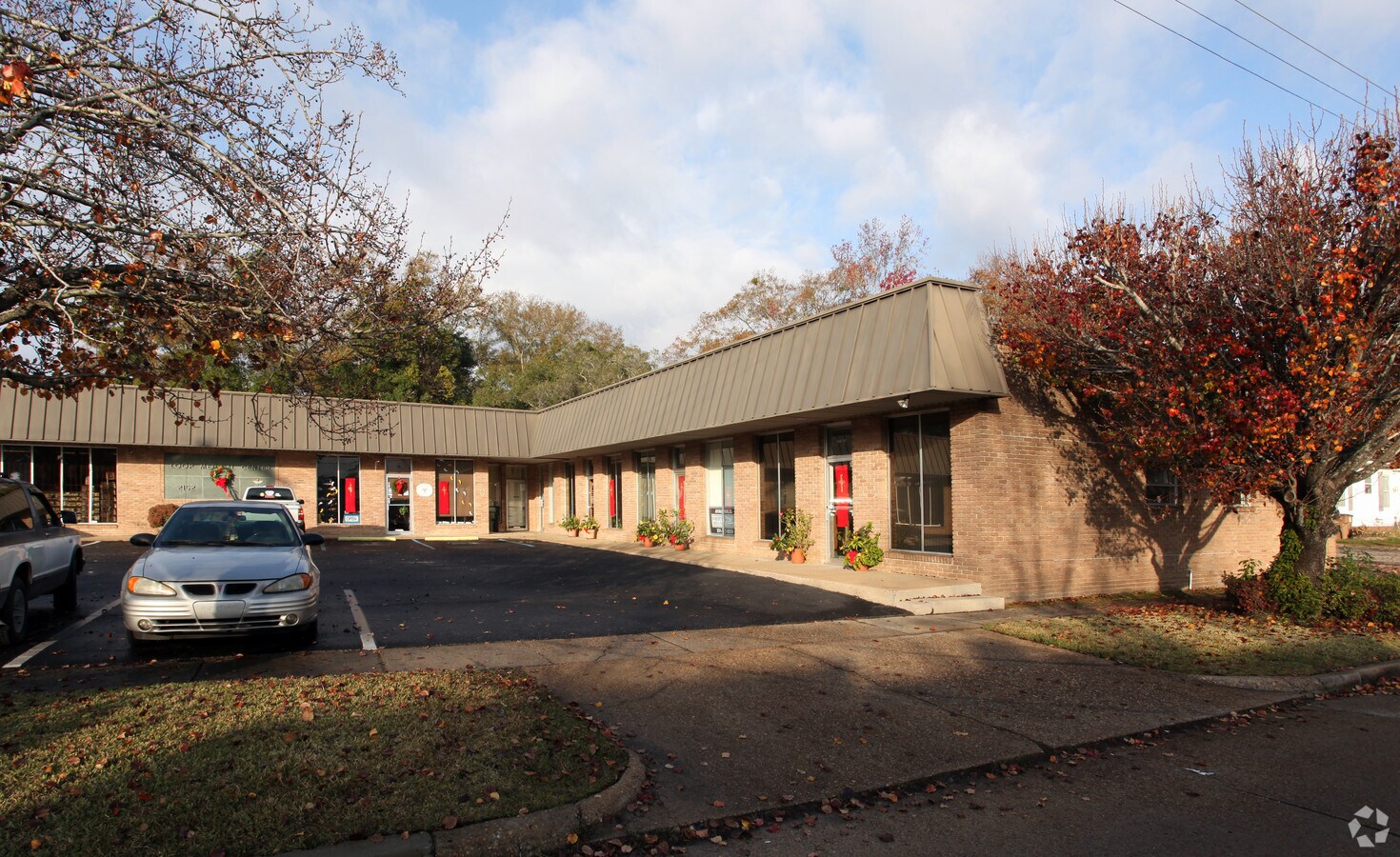 2152 Airport Blvd, Mobile, AL 36606