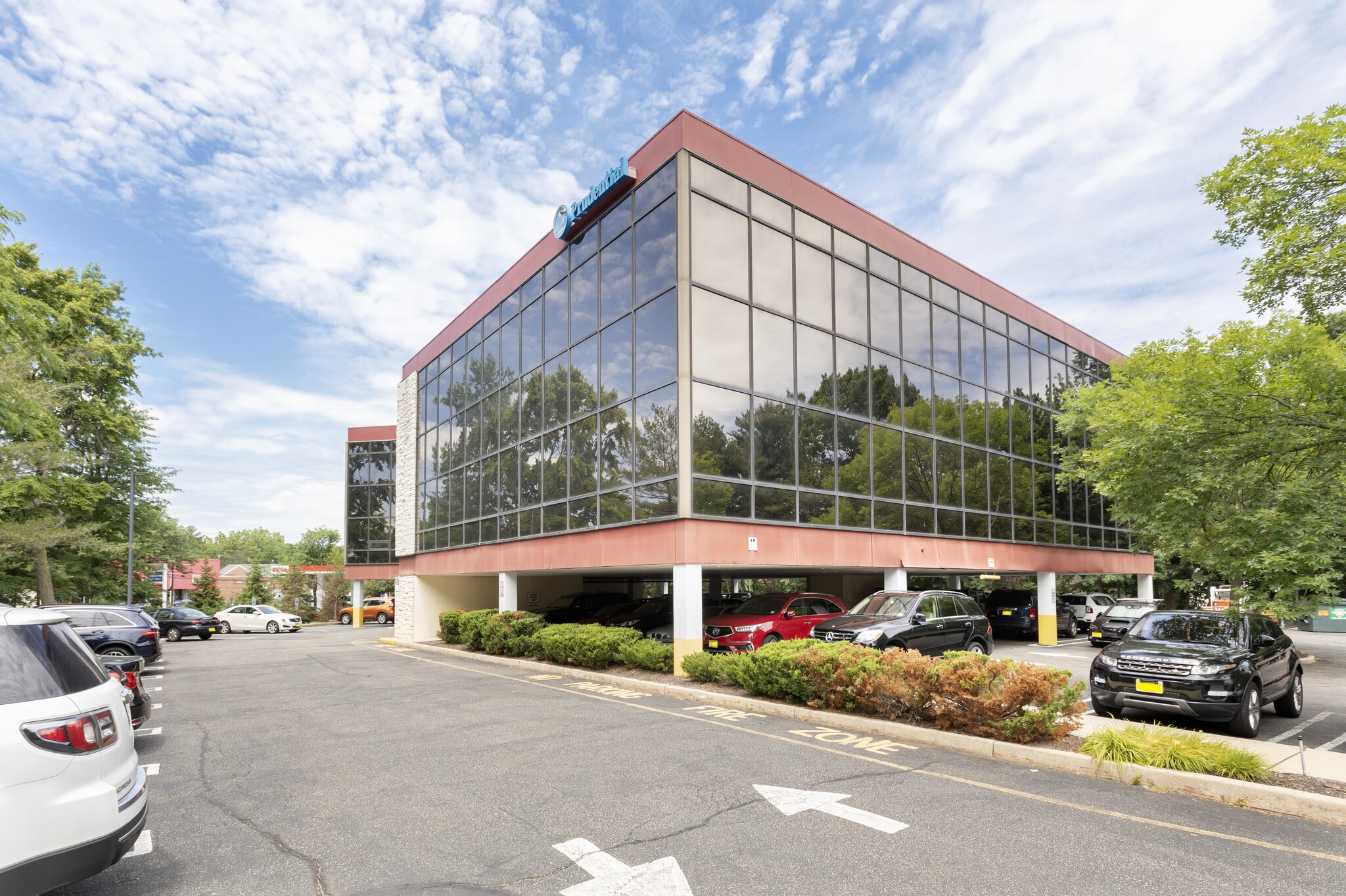 11-13 Sunflower Ave, Paramus, NJ for lease Building Photo- Image 1 of 8