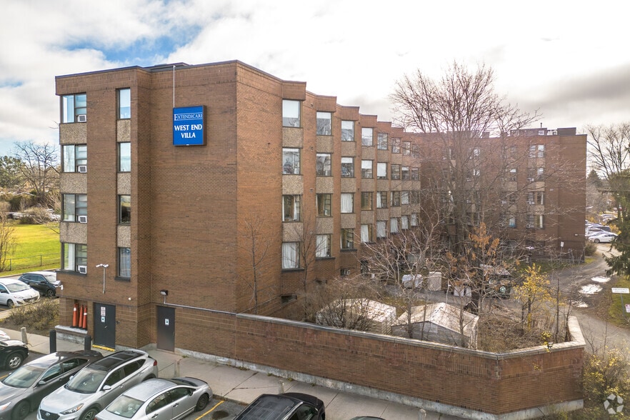 2179 Elmira Dr, Ottawa, ON for sale - Building Photo - Image 2 of 3