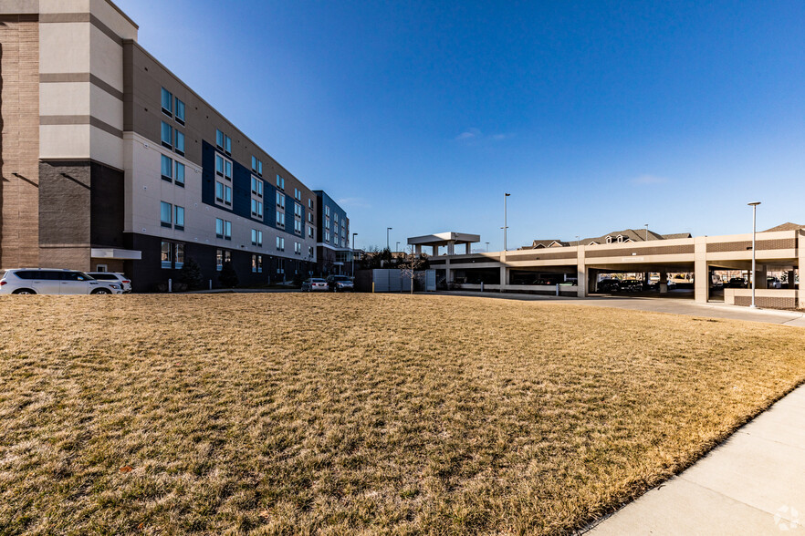 87th & Renner Blvd, Lenexa, KS for sale - Building Photo - Image 3 of 5