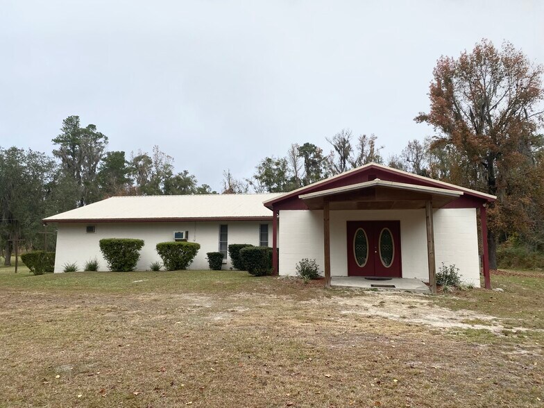 12562 Roberts St, White Springs, FL 32096