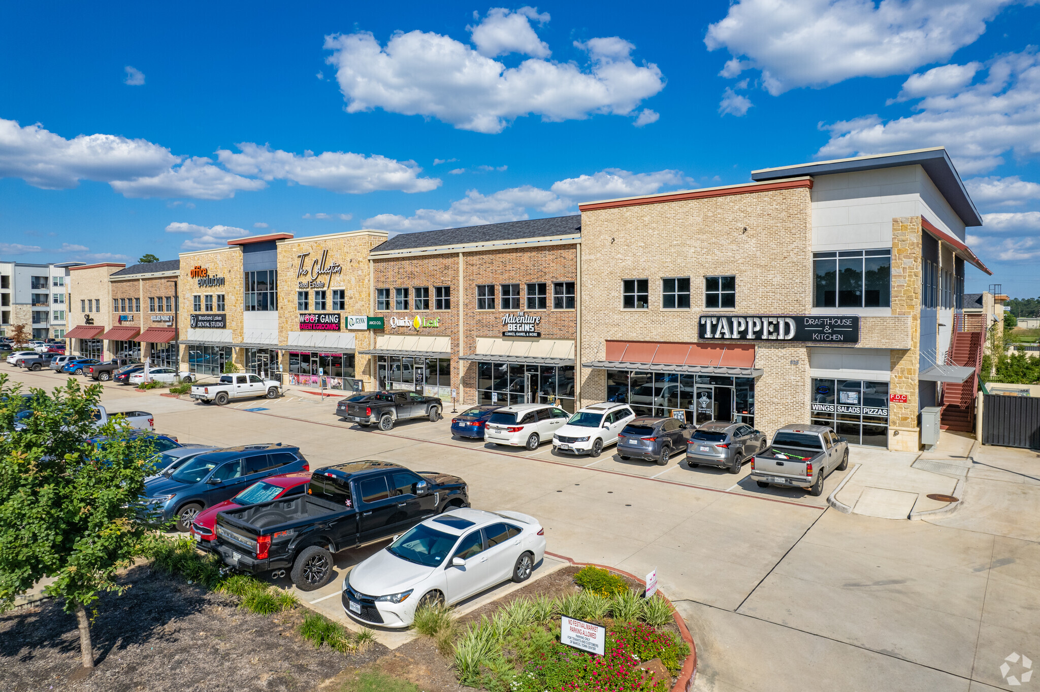 525 Woodland Square Blvd, Conroe, TX for lease Building Photo- Image 1 of 8