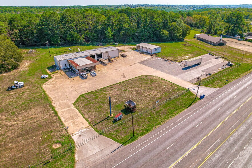 1548 N Dickinson Dr, Rusk, TX for sale - Building Photo - Image 1 of 1