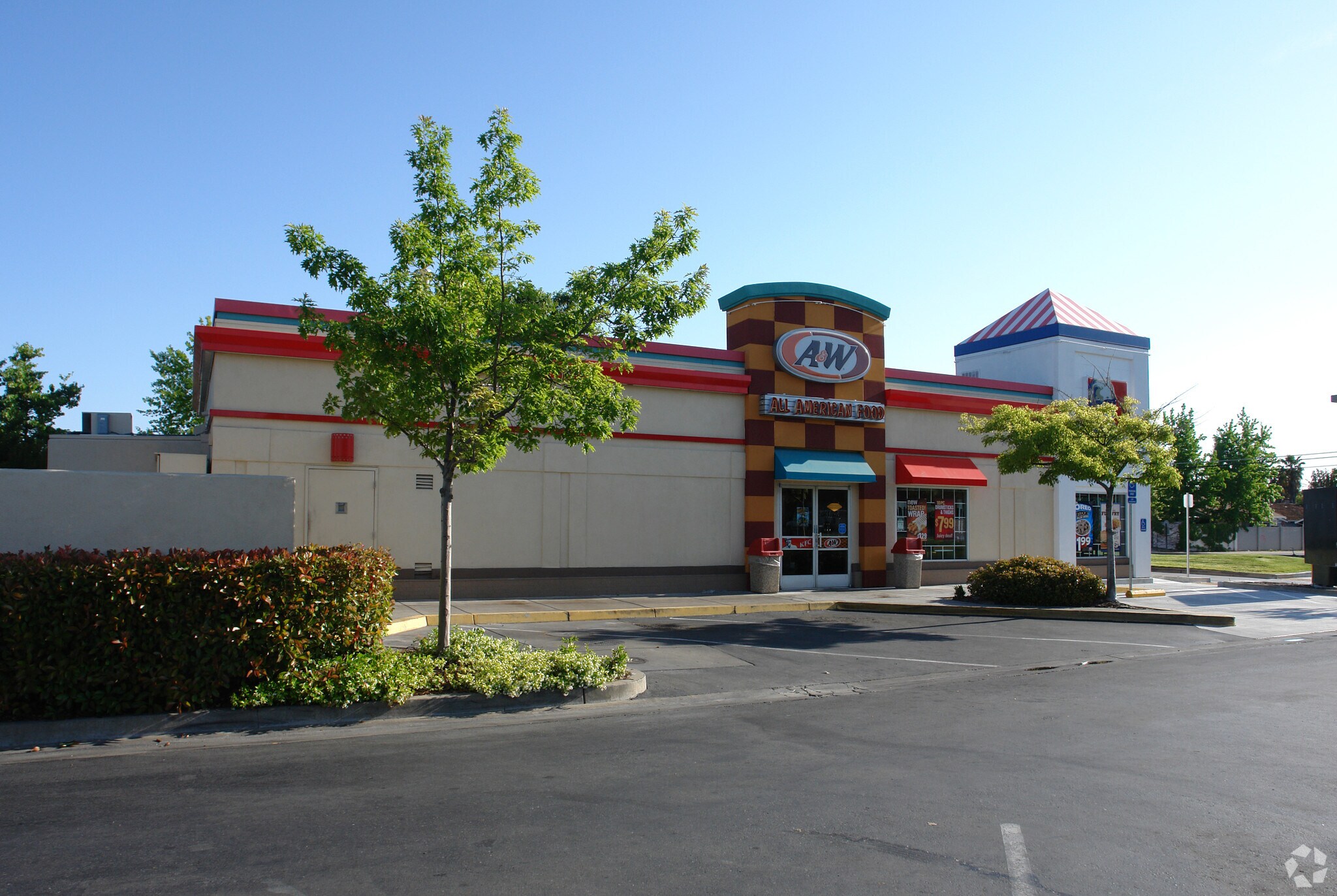 8101 Watt Ave, Sacramento, CA for lease Primary Photo- Image 1 of 4