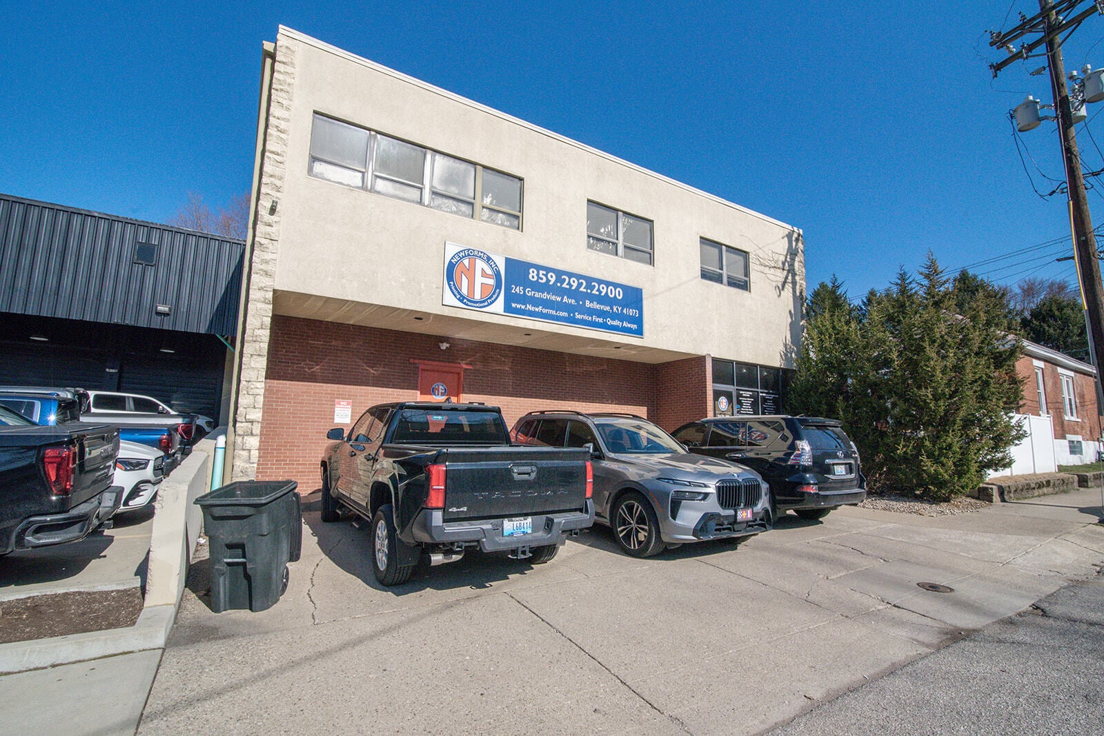 245 Grandview Ave, Bellevue, KY for lease Primary Photo- Image 1 of 29