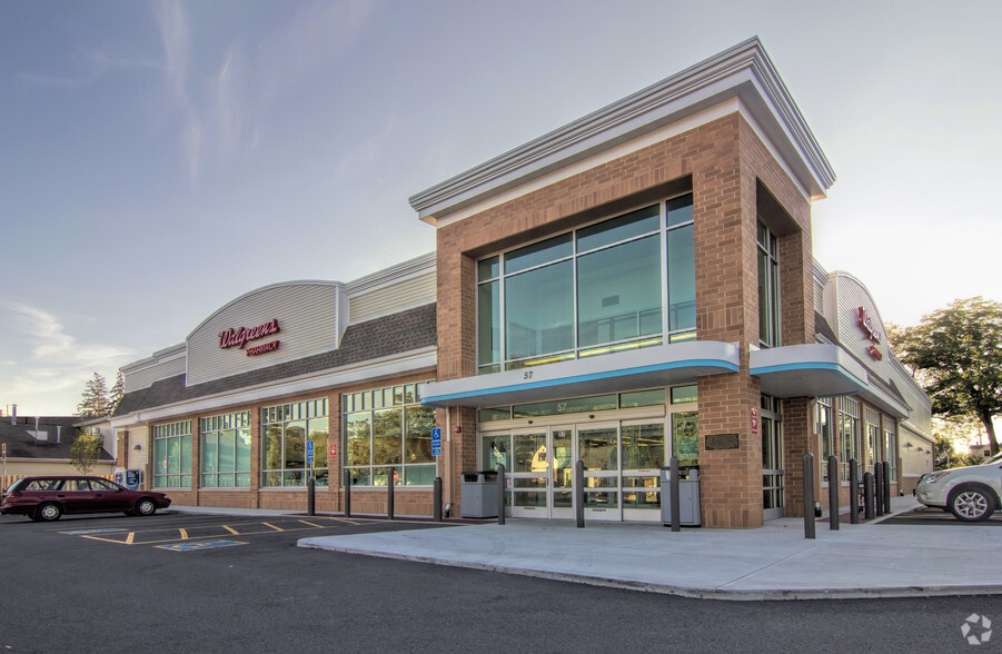57 Winthrop St, Taunton, MA for lease - Primary Photo - Image 1 of 3