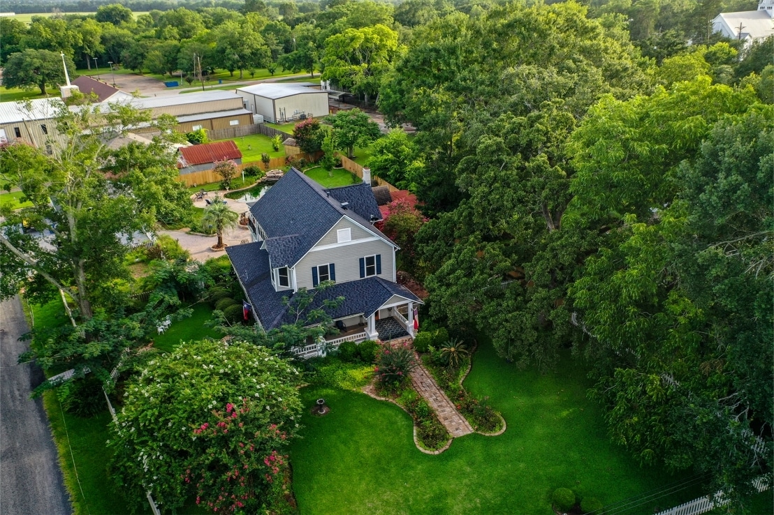 455 Gibbs St, New Waverly, TX for sale Primary Photo- Image 1 of 7