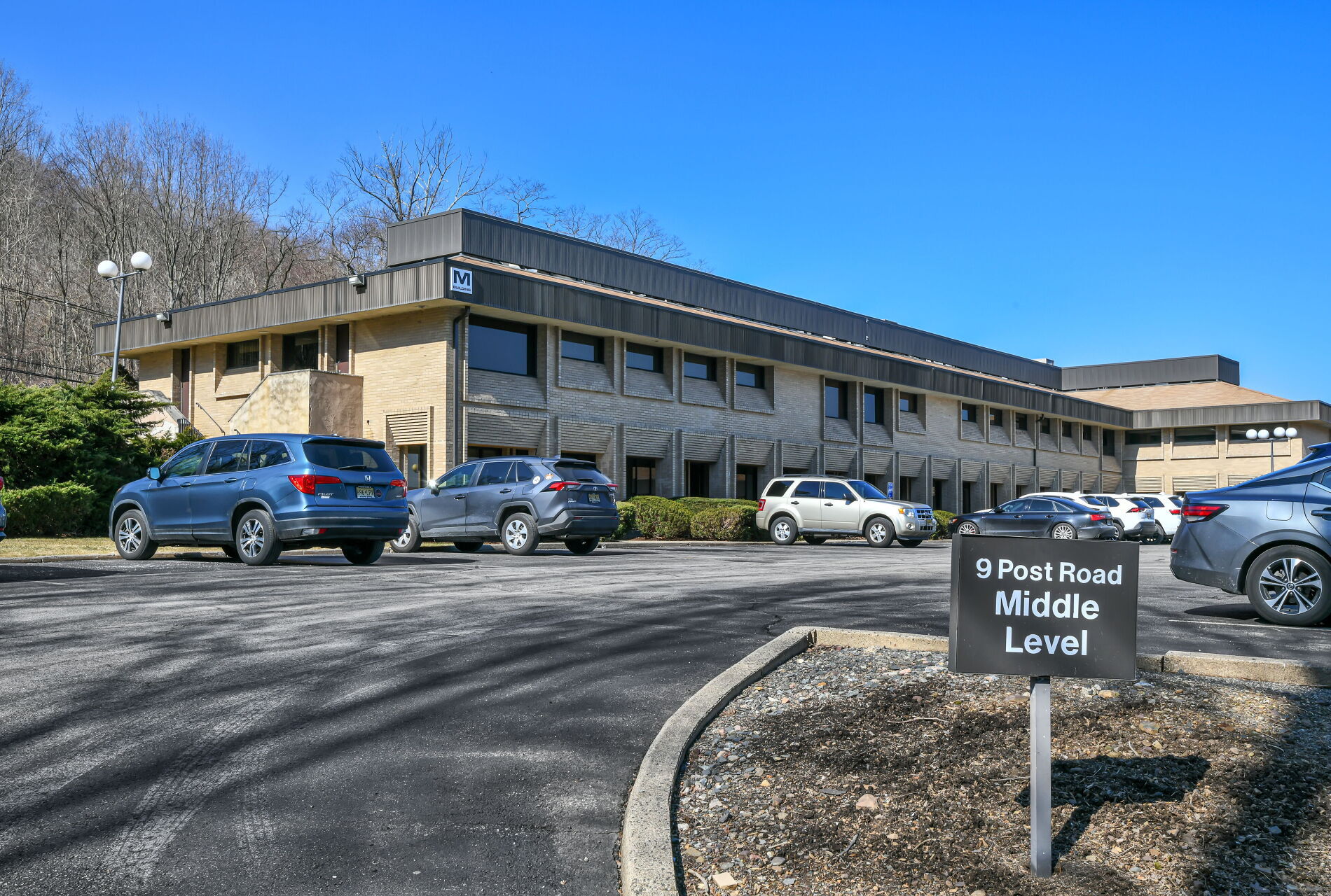 9 Post Rd, Oakland, NJ 07436 Office for Sale