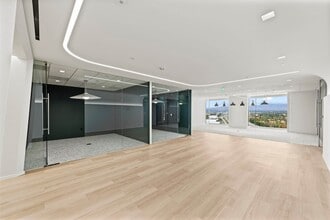 5 Park Plaza, Irvine, CA for lease Interior Photo- Image 2 of 7