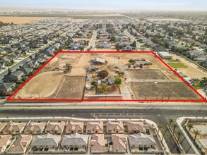 7656 Calloway Dr, Bakersfield, CA - AERIAL  map view - Image1